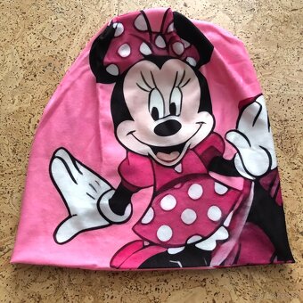 KRASNE DETSKE ČIAPKY A NAKRČNIKY-nove - 11