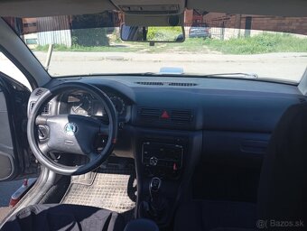 Škoda Octavia 1.6 75kw - 11