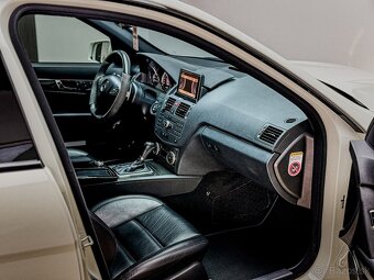 Mercedes-Benz C trieda Sedan Mercedes-AMG 63 - 11