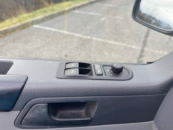 Volkswagen Transporter T5 1,9 TDi 75kW - 11
