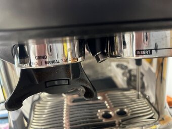 Predam zánovný kávovar SAGE SES878BST v záruke - 11