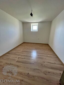 INVESTIČNÁ PRÍLEŽITOSŤ - 2-izbový byt (74 m²) so záhradou v - 11