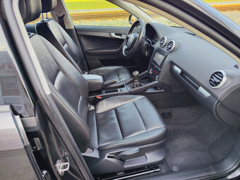 Audi A3 Sportback 1.6 TDI 105k DPF Ambiente - 11