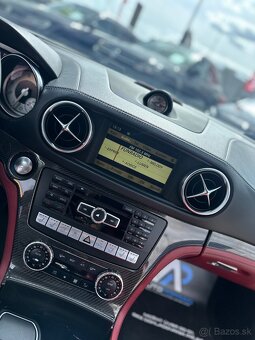 MERCEDES SL550 AMG - 11