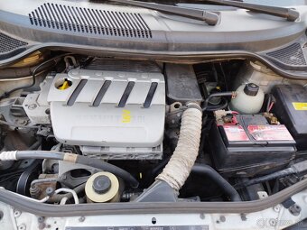 Renault Scenic - 11