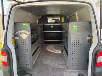 Volkswagen T5 2.0TDi - 11