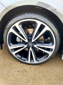 Opel Insignia 2.0 147kw R. V 2022 GS line Ultimate - 11