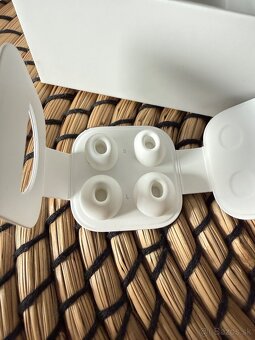 Apple AirPods Pro (1.generácia) - 11