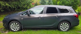 PREDÁM OPEL ASTRA J (2013) - 1.7 CDTI - SPOĽAHLIVÝ NAFŤÁK - 11