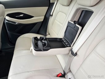 Predám Jaguár E-PACE 4x4 - 11