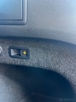 VW Passat Variant B8 GTE 1.4 TSI Plug-in Hybrid - 11