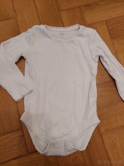 Balík 1 dievčenského oblečenia 74/80 9-12 mesiacov - 11