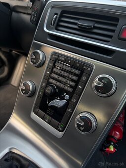 Volvo V60 2.0 D3 5válec 100kw/136PS manuál-6,Summum,Xenon - 11