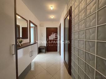 Prenájom 3 izbového bytu s balkónom v Nitre na Partizánskej  - 11