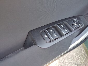 Kia Ceed SW (MY2023) 1.5 T-GDi 118kW - 11
