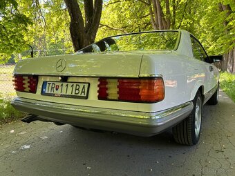 Mercedes-Benz 380 SEC W126 – biela klasika s V8 - 11