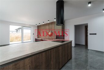 Predám bungalov 5izbový č.1 Ortáše 607m2, iba 18 km od Košíc - 11