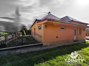 Na predaj 3-izbový rodinný dom s garážou v obci Čechy - 11