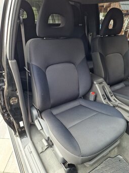 Mitsubishi L200 2.5 TD 4X4 UZÁVIERKA ROK 2006 - 11