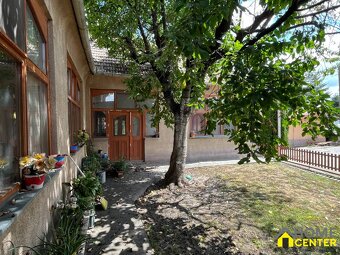 NA PREDAJ Rodinný dom s rozľahlým pozemkom /cca 3000 m²/ v K - 11