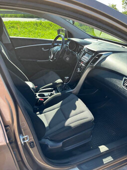 Hyundai i30 1.4i MPI DOHC CVVT Comfort - 11