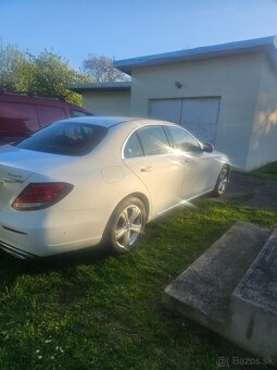Mercedes - Benz E 220 cdi 4 matic - 11