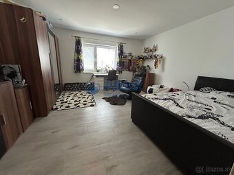 Nádherný kompletne zrekonštruovaný rodinný dom s garážou, ba - 11