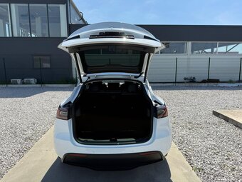 Tesla Model Y EXCLUSIVE LONG RANGE-DUAL MOTOR - 11