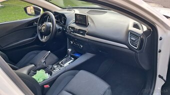 Mazda 3 skyactive automat, kamera jazdných pruhov - 11