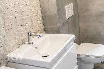 INVESTIČNÝ 1izbový byt S BALKÓNOM A NÁJOMCOM - REZIDENCIA HL - 11