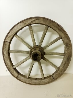 Staré konské vozy, rebriňaky, rozložené - 11