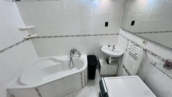 3-izbový byt Hollého v Šali, 68 m2, po rekonštruk.,zariadený - 11