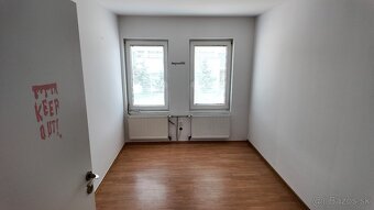 3-izbový nebytový priestor - vhodné na bývanie, Športová ul. - 11