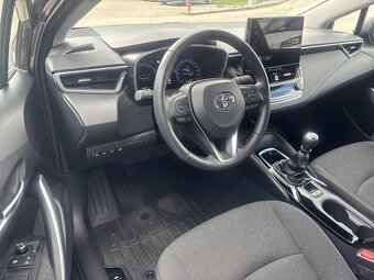 Toyota Corolla SD 2024 Comfort 1.5 manuál - 11