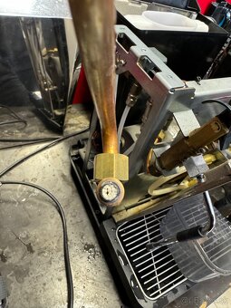 Oprava a servis kávovarov - 11