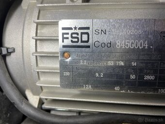 Vzduchový 2-valcový kompresor 230v 2,2kw - 11