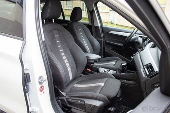 BMW X1 sDrive 18i Advantage A/T - 11