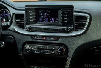 KIA CEED SW Combi 2020/8 1.6Crdi 85KW 217000km SK - 11