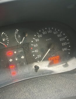 Renault Thalia 1.4 55kw 2003 - 11