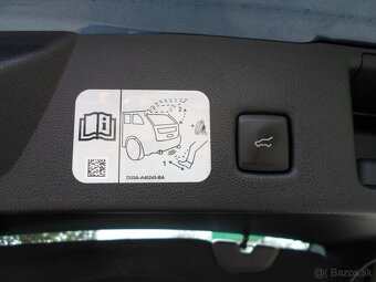 Ford Kuga 2.5 Duratec PHEV 225k ST-Line automat,kamera,navi, - 11