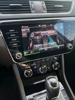 Predam Škoda Superb Combi L&K Facelift 2.0TDI DSG - 11
