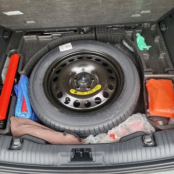 FORD Kuga PHE ST-Line X - 11