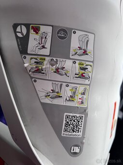 Autosedačka Römer Kidfix SL – červená, vo výbornom stave - 11