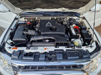Mitsubishi Pajero 3.2D-ID LWB 4x4 190k A/T 7-Miest. (diesel) - 11