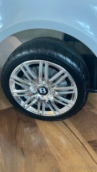 Bentley auto - biele odrážadlo - 11