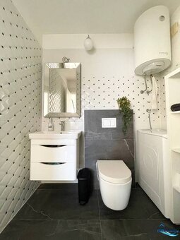 Šolta - nádherný zariadený apartmán s výhľadom na more - 11