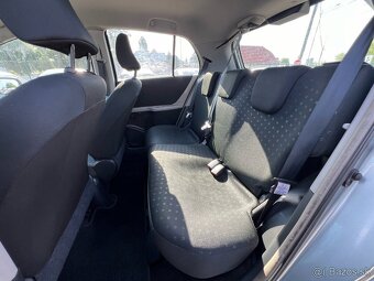 Toyota Yaris 1.3 benzín, 64kW, MT/5, rok:11.2007. - 11