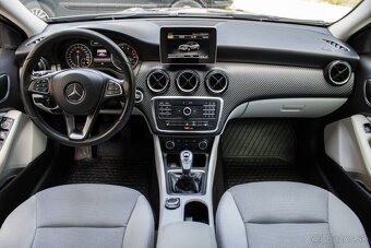Mercedes-Benz GLA 180 - 11
