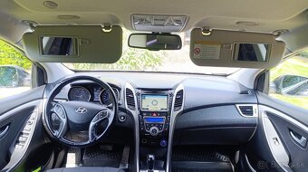 Hyundai i30 CW Kombi 1.6i CRDi HP 16V DOHC Style A/T - 11