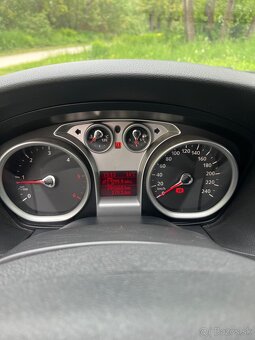 Ford Focus 1,6 D - 11